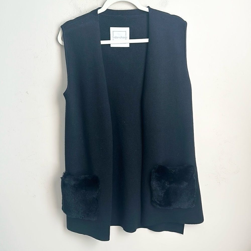 Linda Richard’s Black Knit Sweater Vest w/rabbit Fur Pockets S
